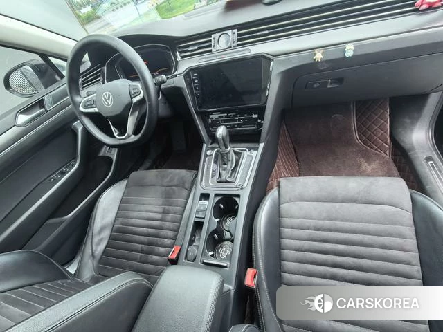 Volkswagen Magotan 2022 Черный из Китая, фото 4