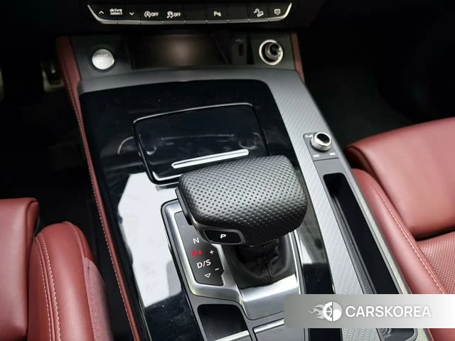 Audi Q5L id 4336192 из Китая 13