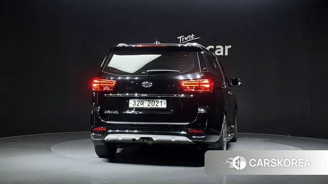 Kia The New Carnival id 4751122 из Кореи 14