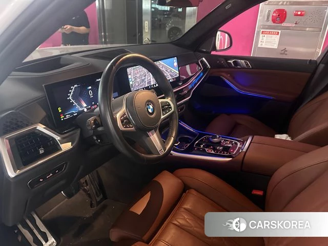 BMW X7 (G07) 2023 Белый из Кореи, фото 5