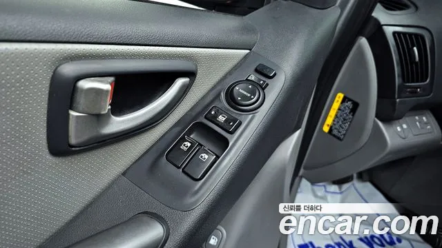 Hyundai The New Grand Starex id 2679854 из Кореи 14