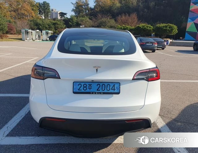 Tesla Model Y 2023 Белый из Кореи, фото 4