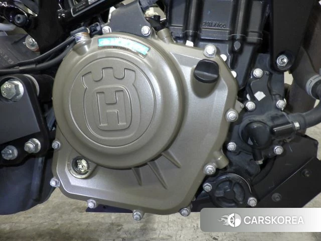 Engine photo