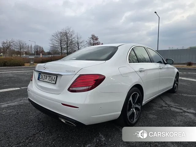 Mercedes-Benz E-Class W213 id 3514749 из Кореи 14