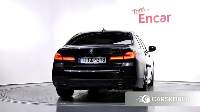 BMW 5 Series (G30) id 3385080 из Кореи 14