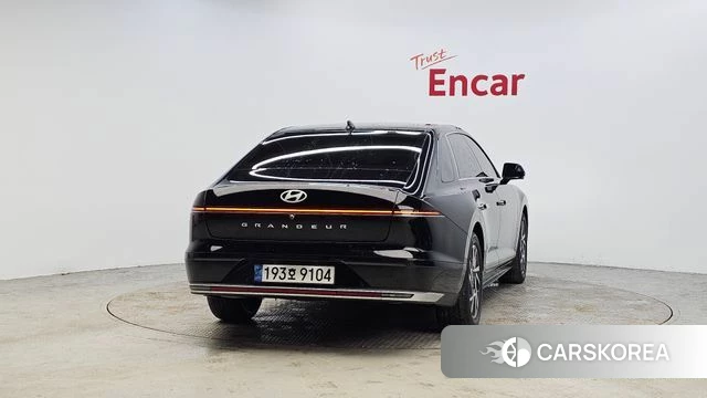 Hyundai Grandeur (GN7) id 3891888 из Кореи 14