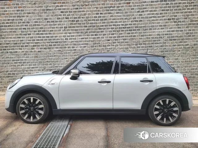 Mini Cooper S id 3727451 из Кореи 13