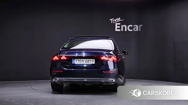 Mercedes-Benz E-Class W214 id 3057798 из Кореи 14