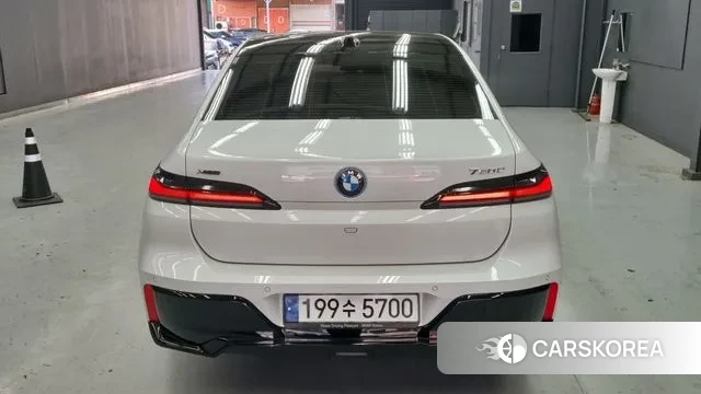 BMW 7 Series (G70) id 3507782 из Кореи 12