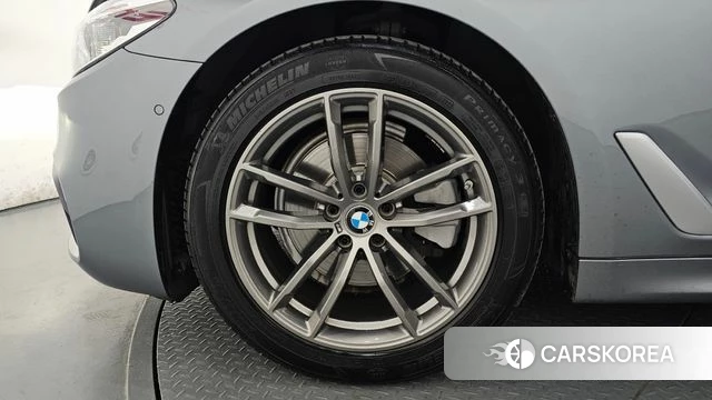 BMW 5 Series (G30) id 4339768 из Кореи 27