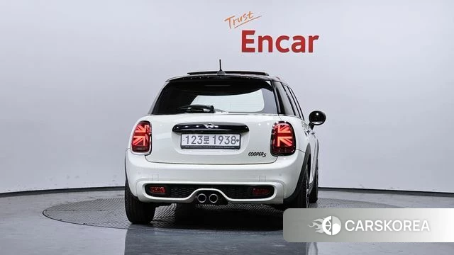 Mini Cooper S id 4019904 из Кореи 14