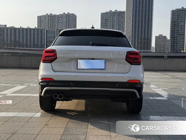 Audi Q2L id 4275795 из Китая 15