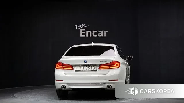 BMW 5 Series (G30) id 3408344 из Кореи 14