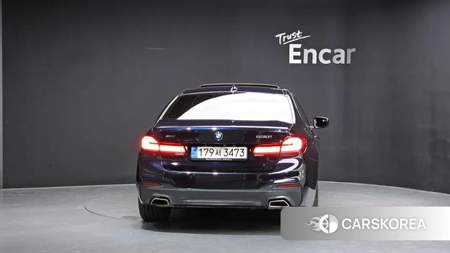 BMW 5 Series (G30) id 4525572 из Кореи 14
