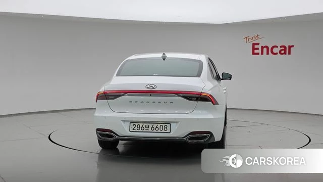 Hyundai The New Grandeur IG Hybrid id 4186878 из Кореи 14