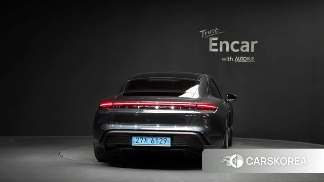 Porsche Taycan id 4244648 из Кореи 26