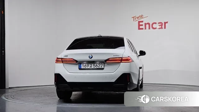 BMW 5 Series (G60) id 3610154 из Кореи 14