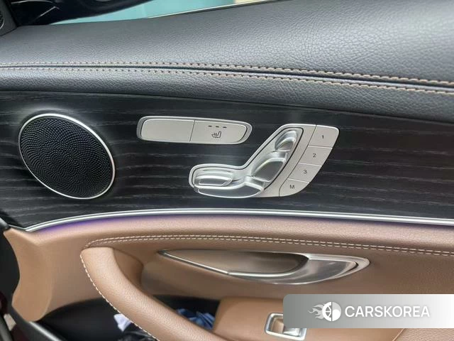 Mercedes-Benz E-class 2023 Черный из Китая, фото 4