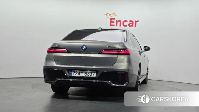 BMW 7 Series (G70) id 3883515 из Кореи 14