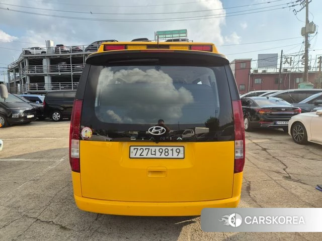 Hyundai Staria 2022 Желтый из Кореи, фото 4