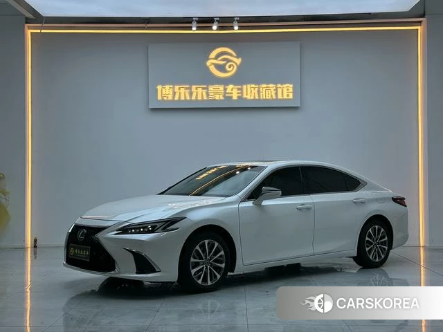 Lexus ES id 4255710 из Китая 14