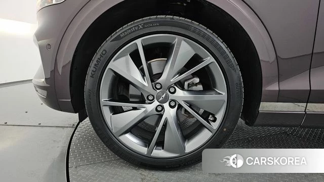 Genesis GV70 id 3910539 из Кореи 14