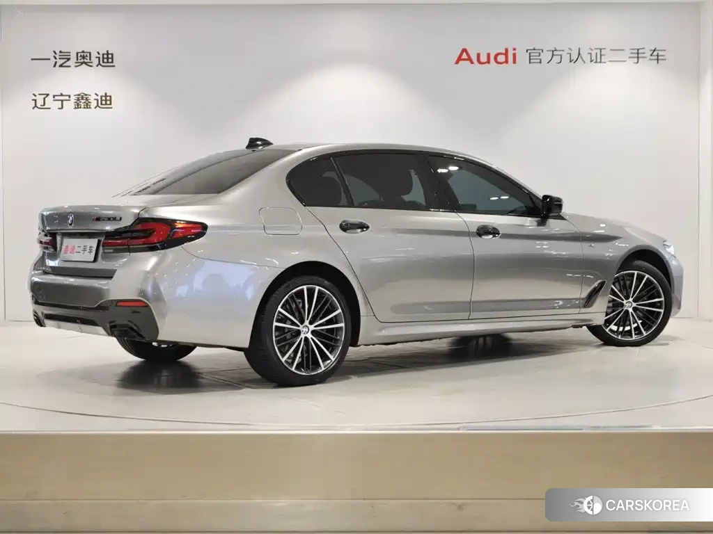 BMW 5 series 2023 Silver/gray из Китая, фото 4