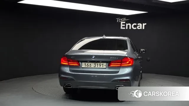 BMW 5 Series (G30) id 3737369 из Кореи 14