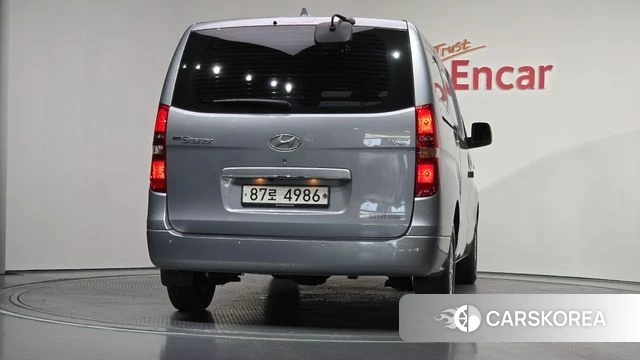Hyundai The New Grand Starex id 4496611 из Кореи 14