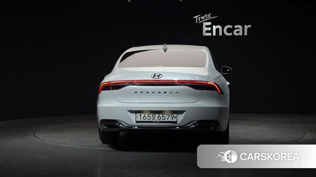 Hyundai The New Grandeur IG Hybrid id 4187952 из Кореи 25