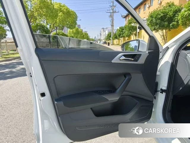 Volkswagen Polo id 4335045 из Китая 20
