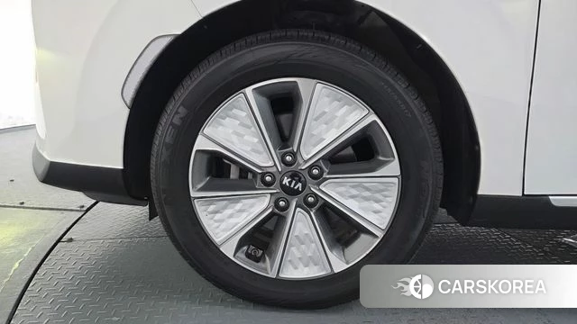 Kia Soul Booster EV id 3955363 из Кореи 14