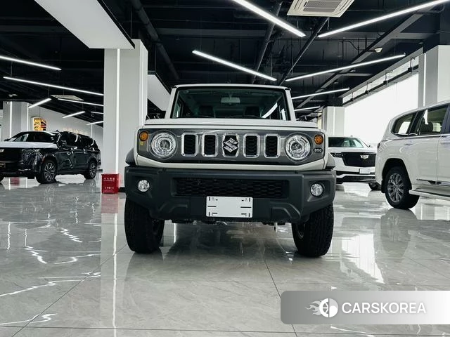 Suzuki Jimny 2026 Белый из Китая, фото 4