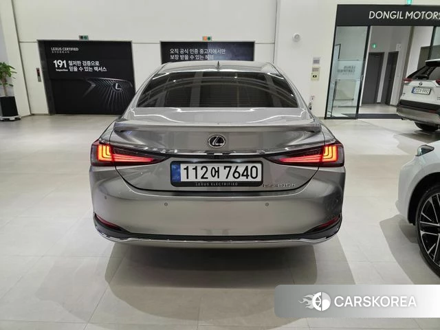 Lexus ES300h 7th generation id 4307938 из Кореи 10