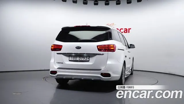 Kia The New Carnival id 2681690 из Кореи 14