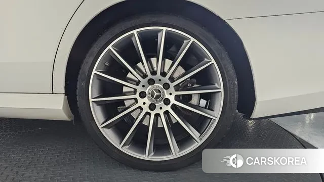 Mercedes-Benz E-Class W213 id 3546146 из Кореи 14