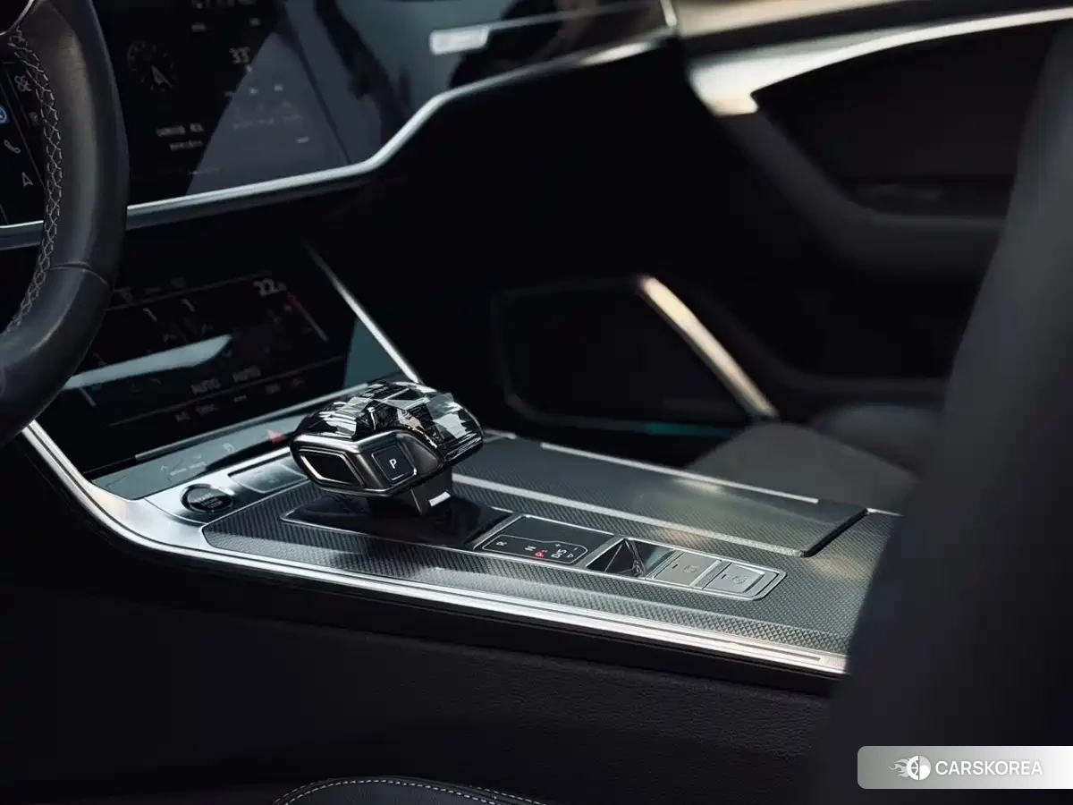 Audi A6L id 4548049 из Китая 13