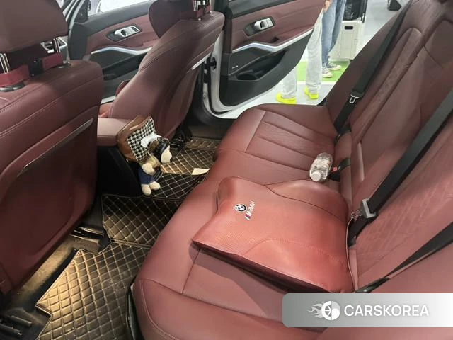 BMW 3 series id 4341759 из Китая 15