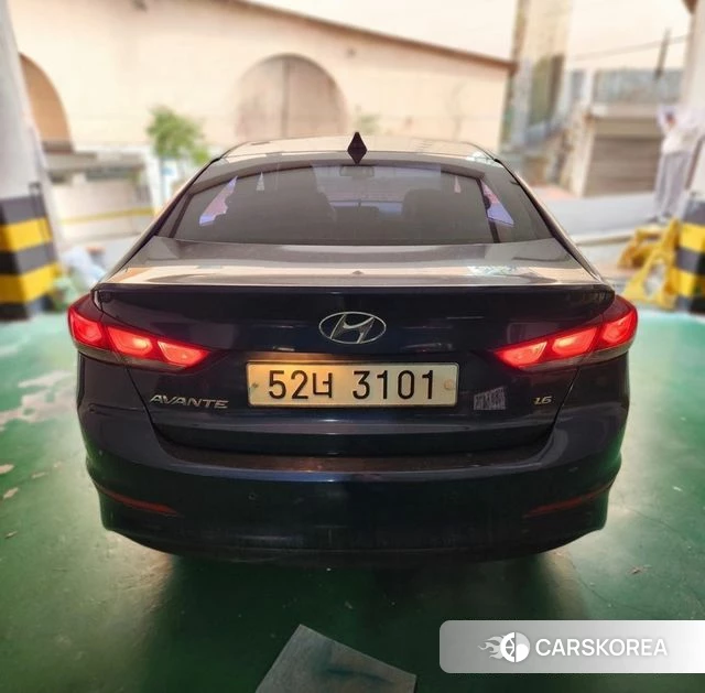 Hyundai Avante AD id 3792497 из Кореи 8