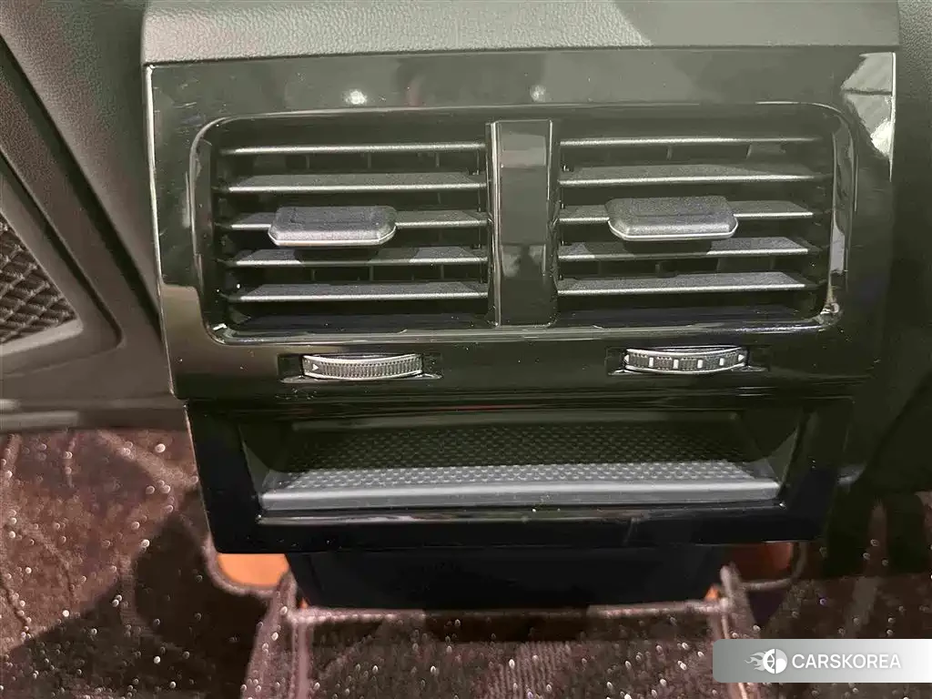 Volkswagen Touareg id 4546571 из Китая 17