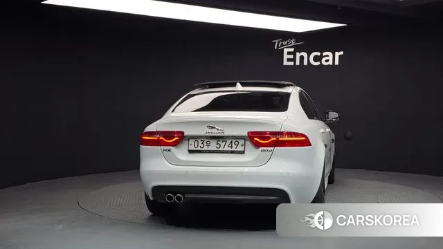 Jaguar XE id 3728438 из Кореи 14
