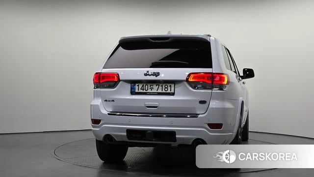 Jeep Grand Cherokee id 4231960 из Кореи 27