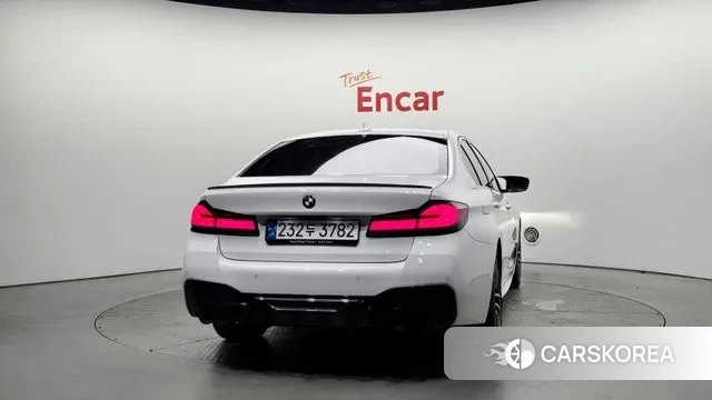 BMW 5 Series (G30) id 2968961 из Кореи 14