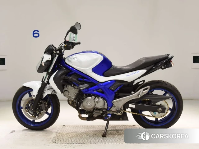 Suzuki GLADIUS 400 2012 из Японии, фото 2