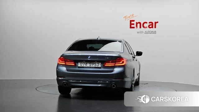 BMW 5 Series (G30) id 3893945 из Кореи 14