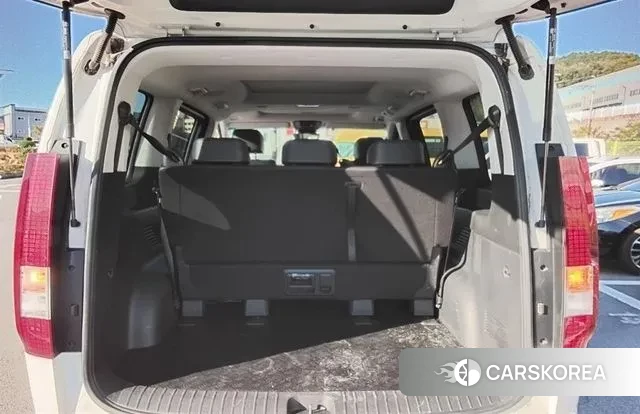 Hyundai Staria 2022 Белый из Кореи, фото 5