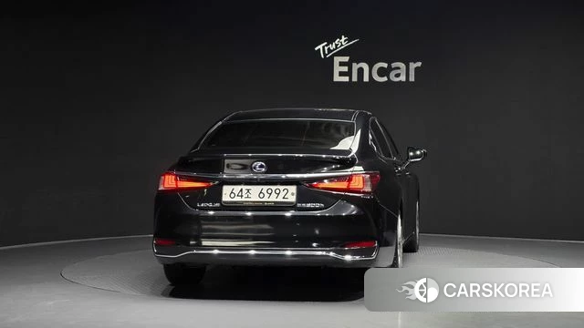 Lexus ES300h 7th generation id 3911698 из Кореи 14