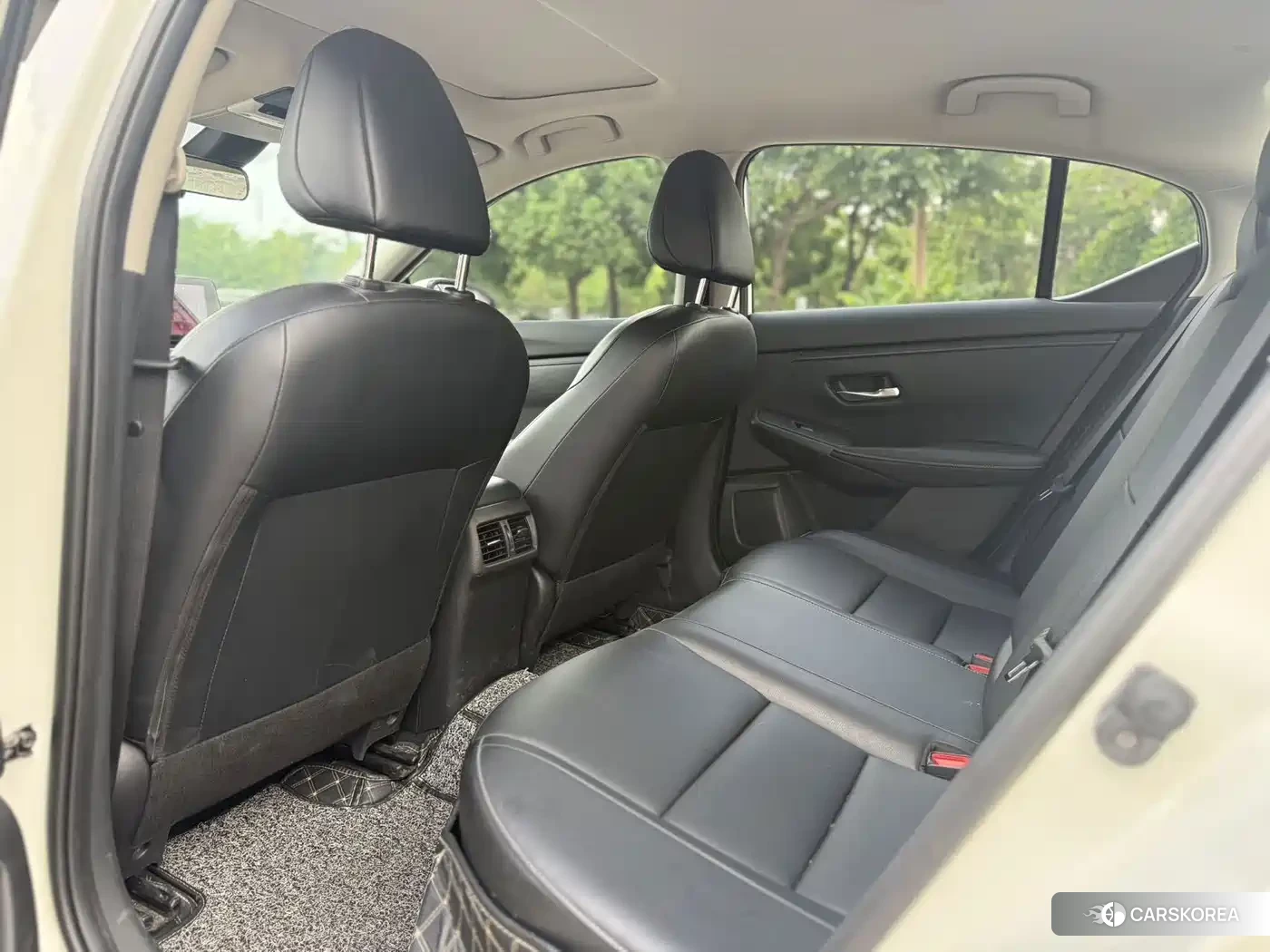 Nissan Sylphy 2021 Белый из Китая, фото 4