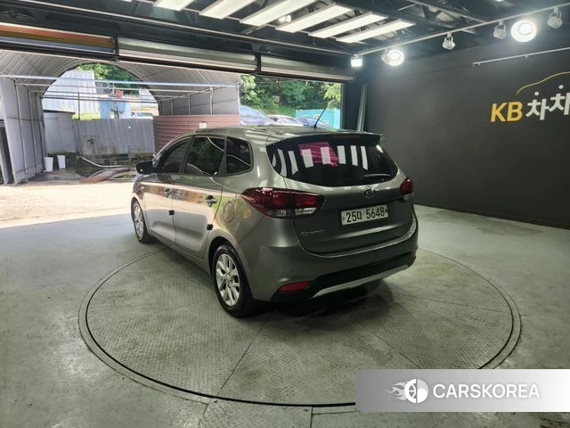 Kia The New Carens id 4577188 из Кореи 14
