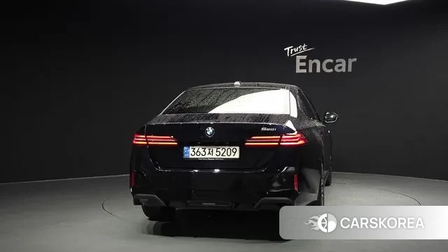 BMW 5 Series (G60) id 3031373 из Кореи 14